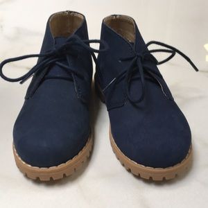 Toddler suede boots